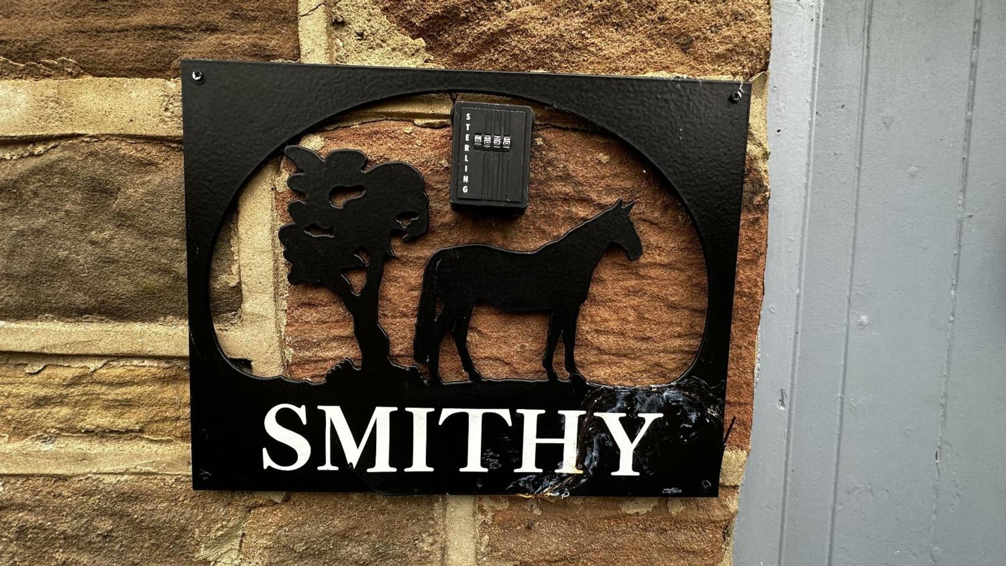 The Smithy Villa แนร์สเบอเรอ ภายนอก รูปภาพ