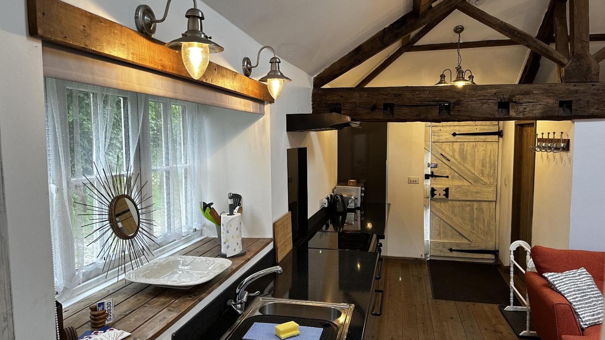 The Smithy Villa แนร์สเบอเรอ ภายนอก รูปภาพ