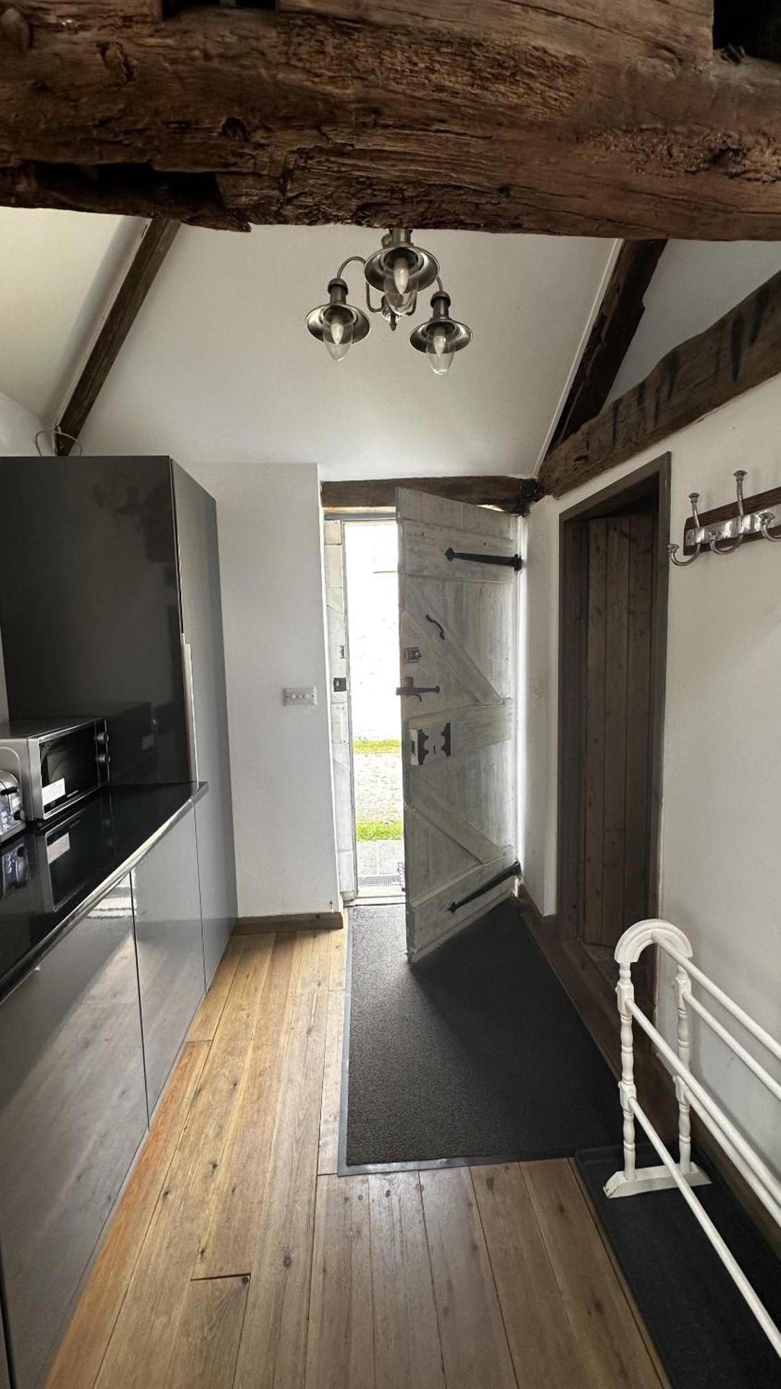 The Smithy Villa แนร์สเบอเรอ ภายนอก รูปภาพ