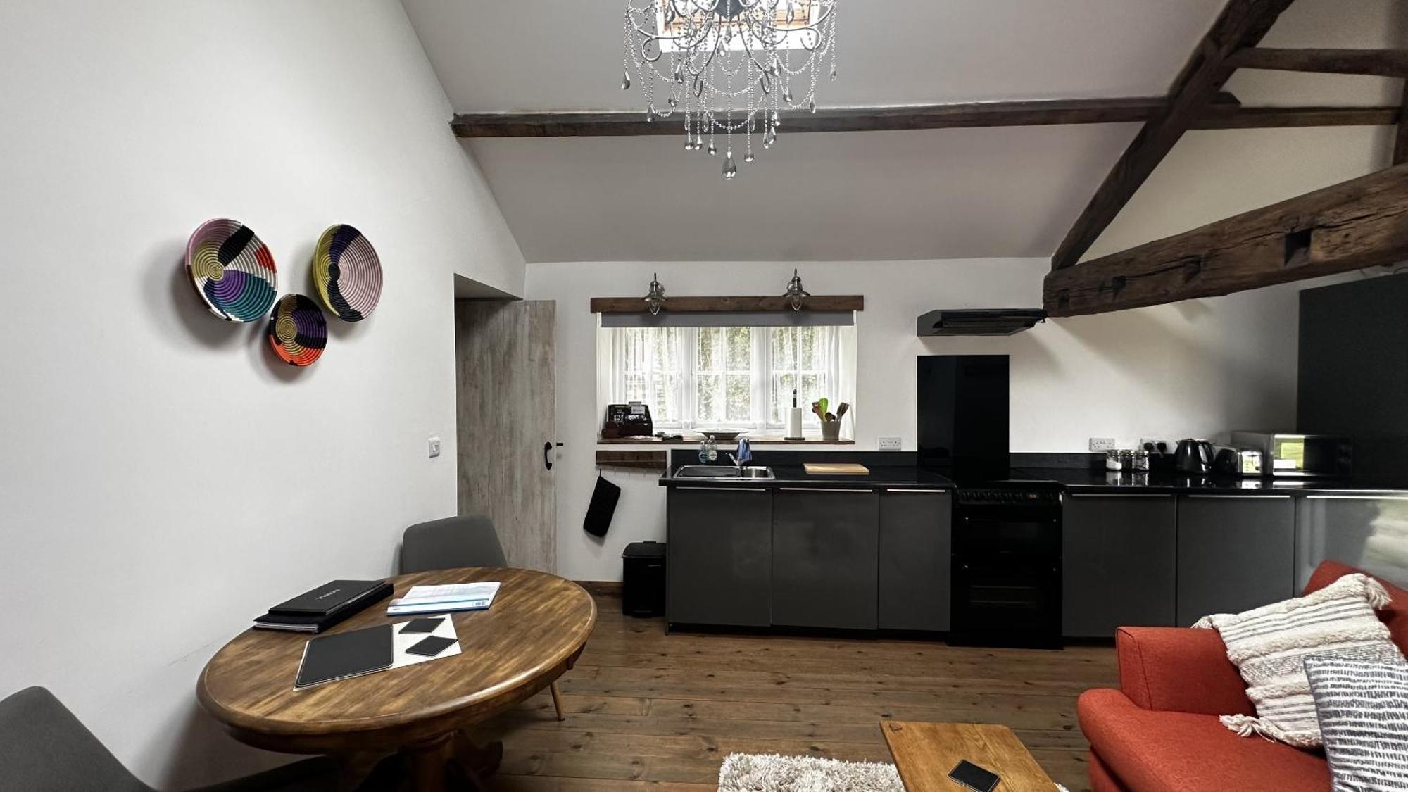 The Smithy Villa แนร์สเบอเรอ ภายนอก รูปภาพ