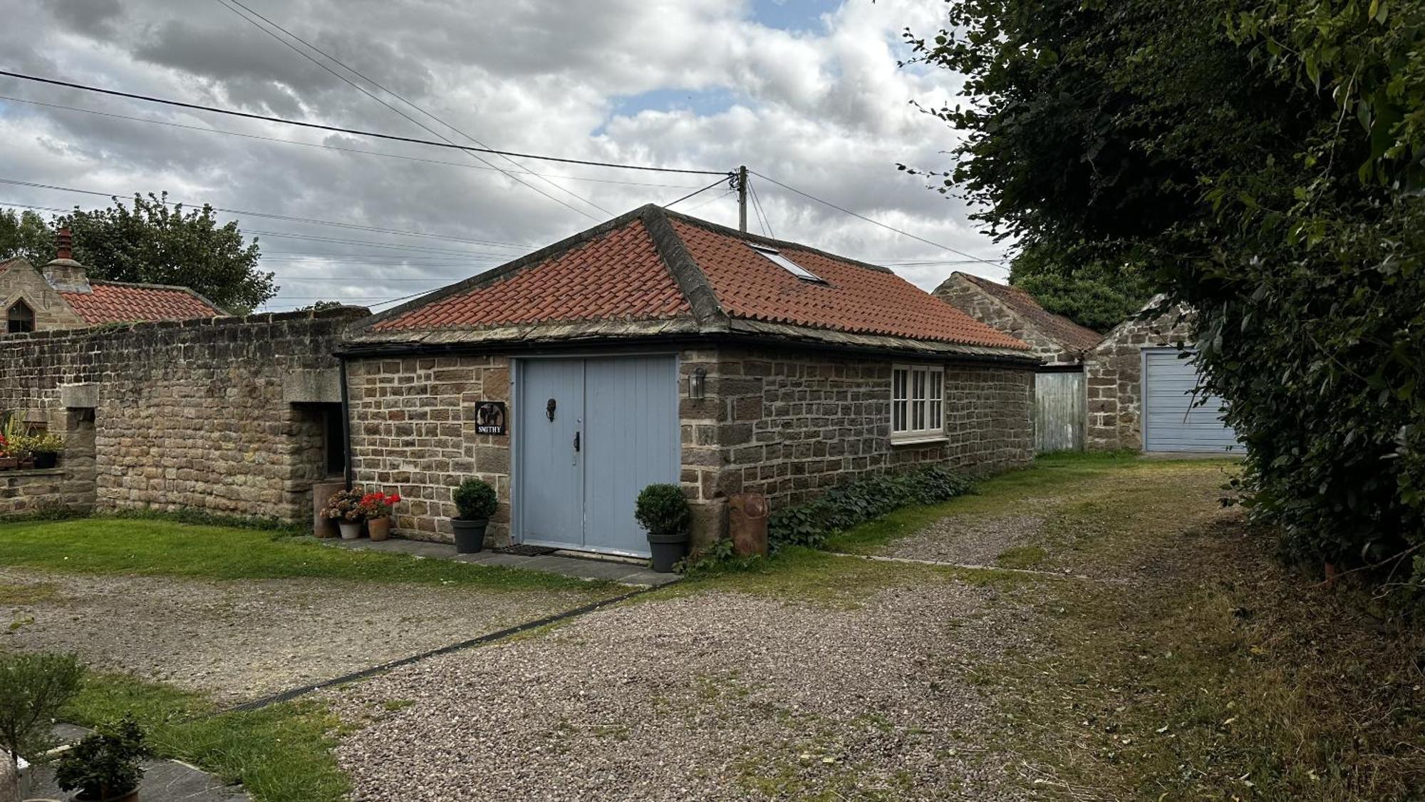 The Smithy Villa แนร์สเบอเรอ ภายนอก รูปภาพ